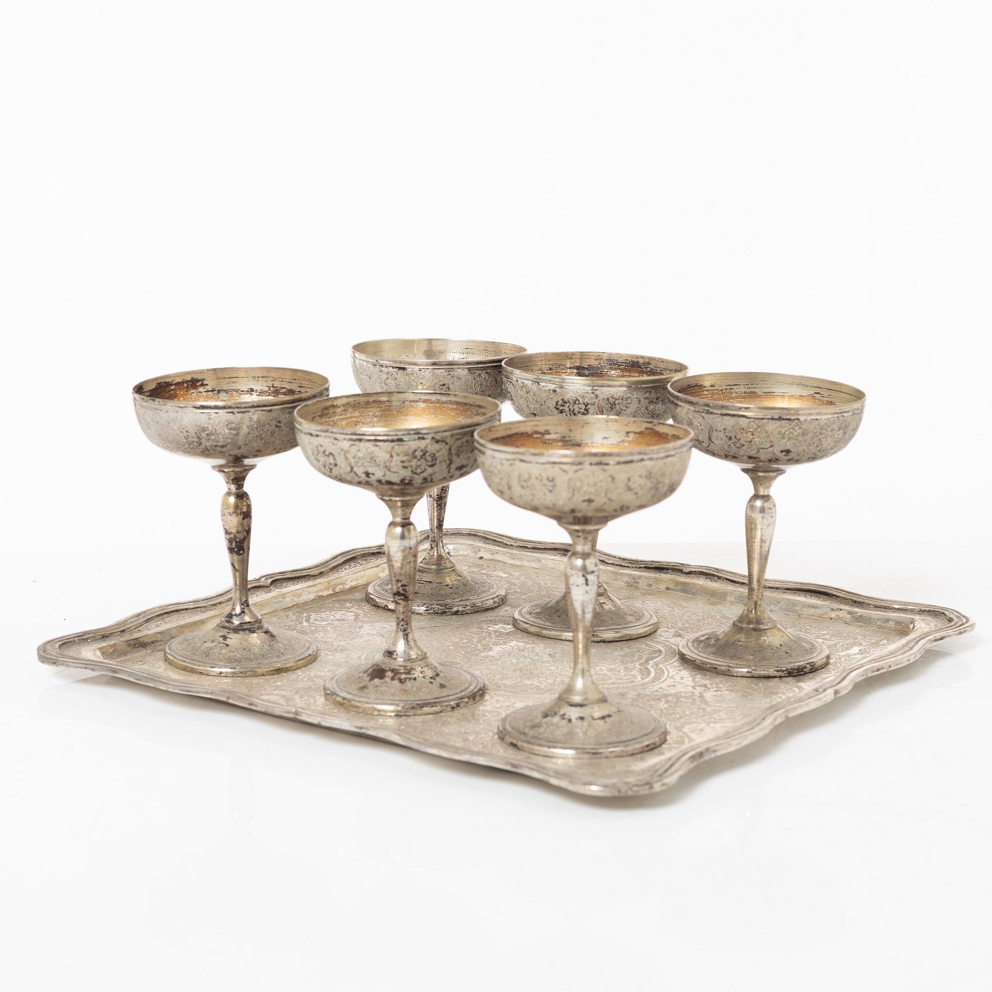 Cocktailglas, 6 st, samt bricka, silver, Iran, 1900-tal.