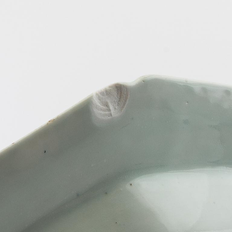 Terrin med lock och fat Kina Qianlong (1736-95) porslin.