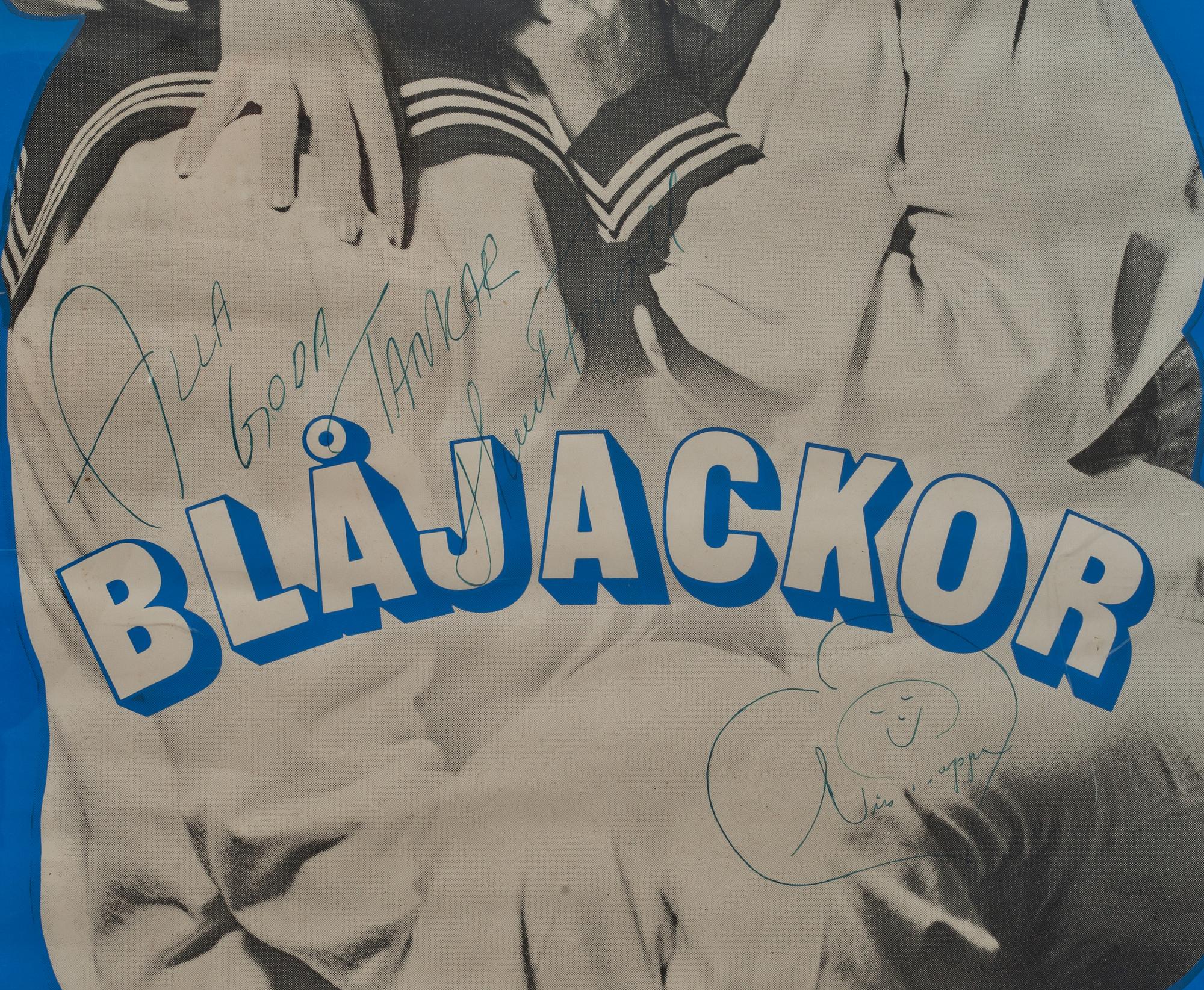 TEATERAFFISCH MED AUTOGRAFER, bl.a. Nils Poppe. ur "Blåjackor" Malmö Stadsteater 1974.
