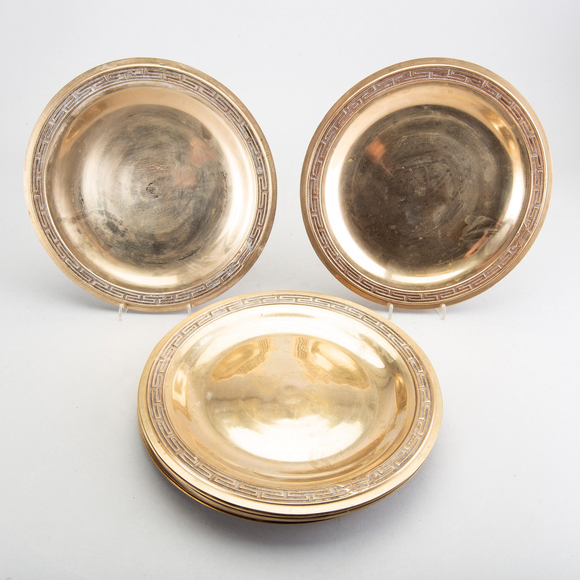 Kuverttallrikar 12 st Korea 1900-tal mässing.