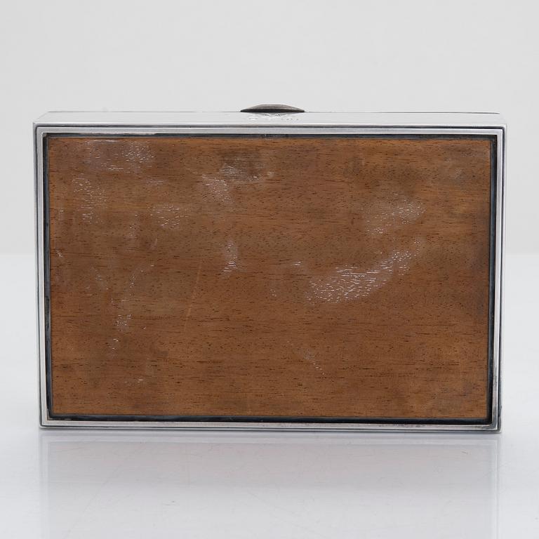 A silver cigar box, Auran Kultaseppä oy, Turku 1951.