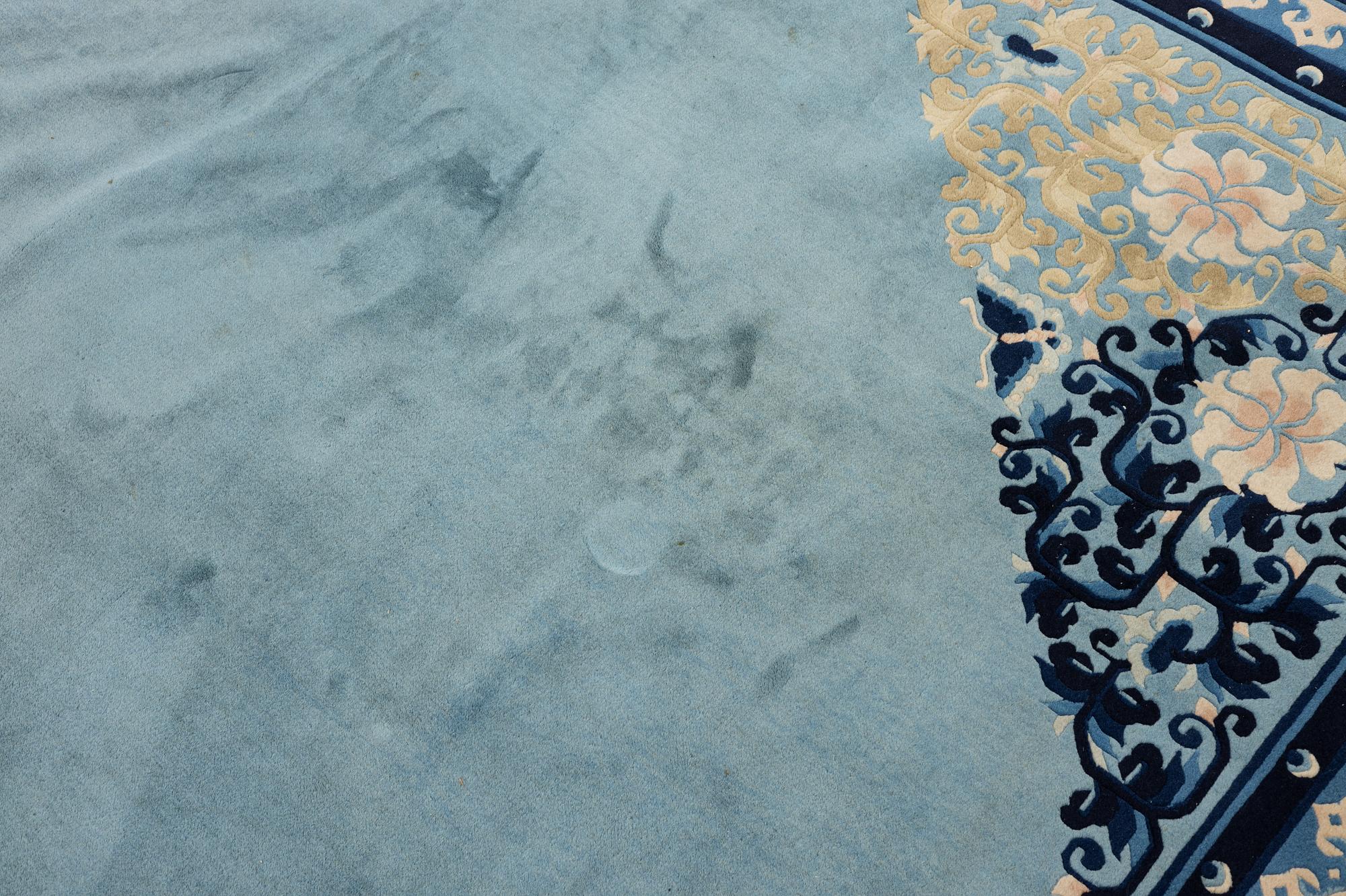 Matta, Kina, antique finish, ca 350 x 250 cm.