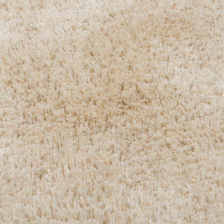 MATTA, "Misty 150" maskinvävd Kasthall,Gunilla Lagerhem-Ullberg ca 343 x 302 cm.