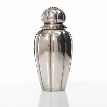 Cohr, cocktail shaker, silver, Denmark 1944.