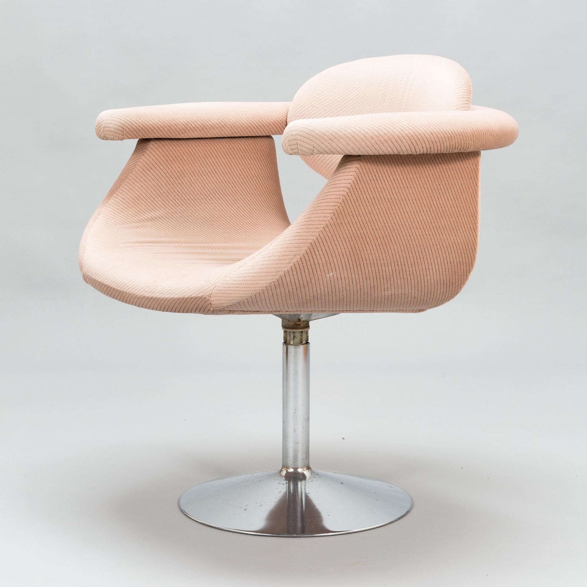 Eero Aarnio, a 1980's 'Captain's chair' for Asko.