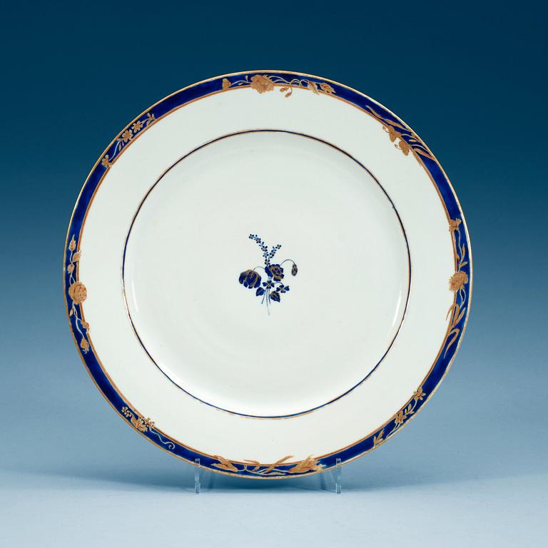 A set of six blue and gold dishes, Qing dynasty, Qianlong (1736-95).