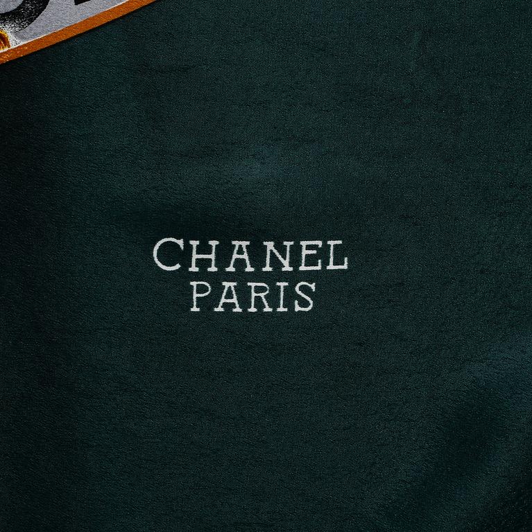SCARF, Chanel.