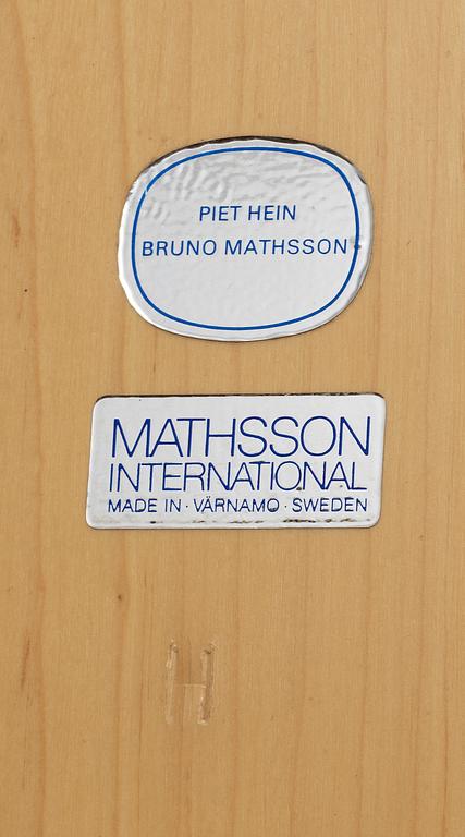 MATBORD, "Superellips", Bruno Mathsson och Piet Hein, Mathsson International Värnamo.