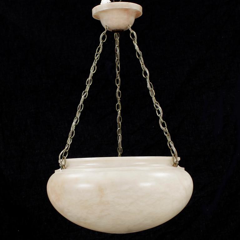 TAKAMPEL, troligen alabaster, 1900-talets första hälft.