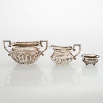 Sokerikko ja kermakko sekä suolakko, sterlinghopeaa, Englanti 1906-1912.