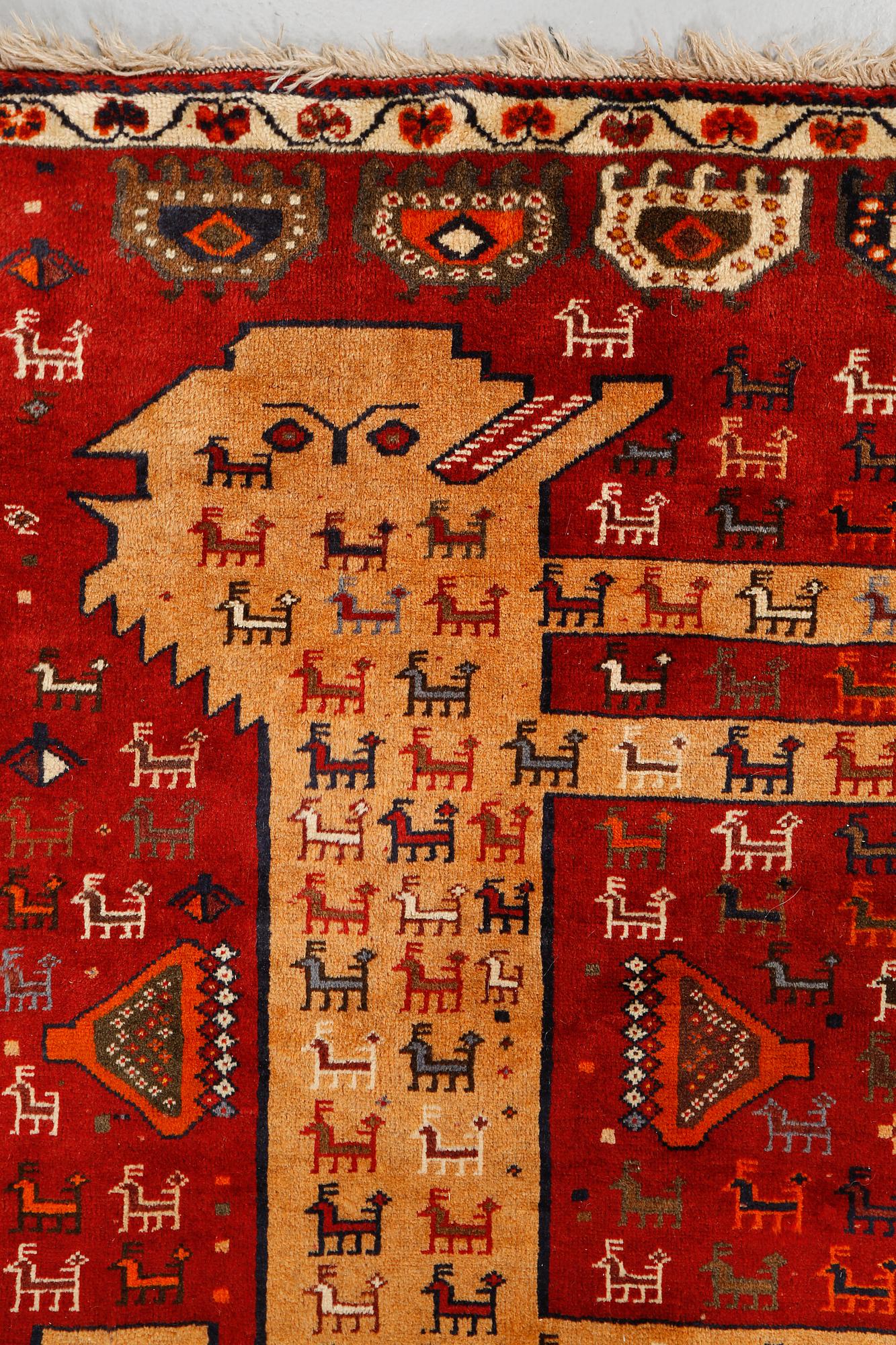 MATTA, Gashgai, sent 1900-tal, 150x110 cm.
