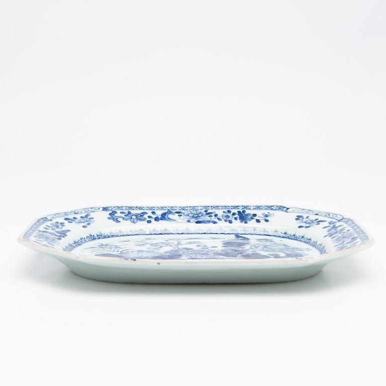 Stekfat, Kina, porslin, Qingdynastin, Qianlong (1736-95).