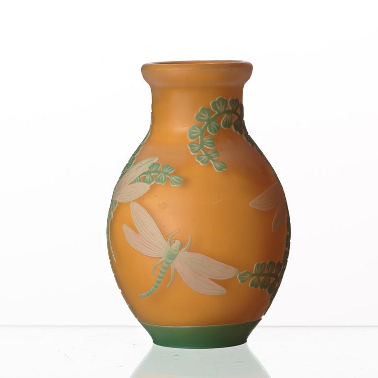 a unique cameo glass vase, Reijmyre, executed by Axel Enoch Boman in 1913.