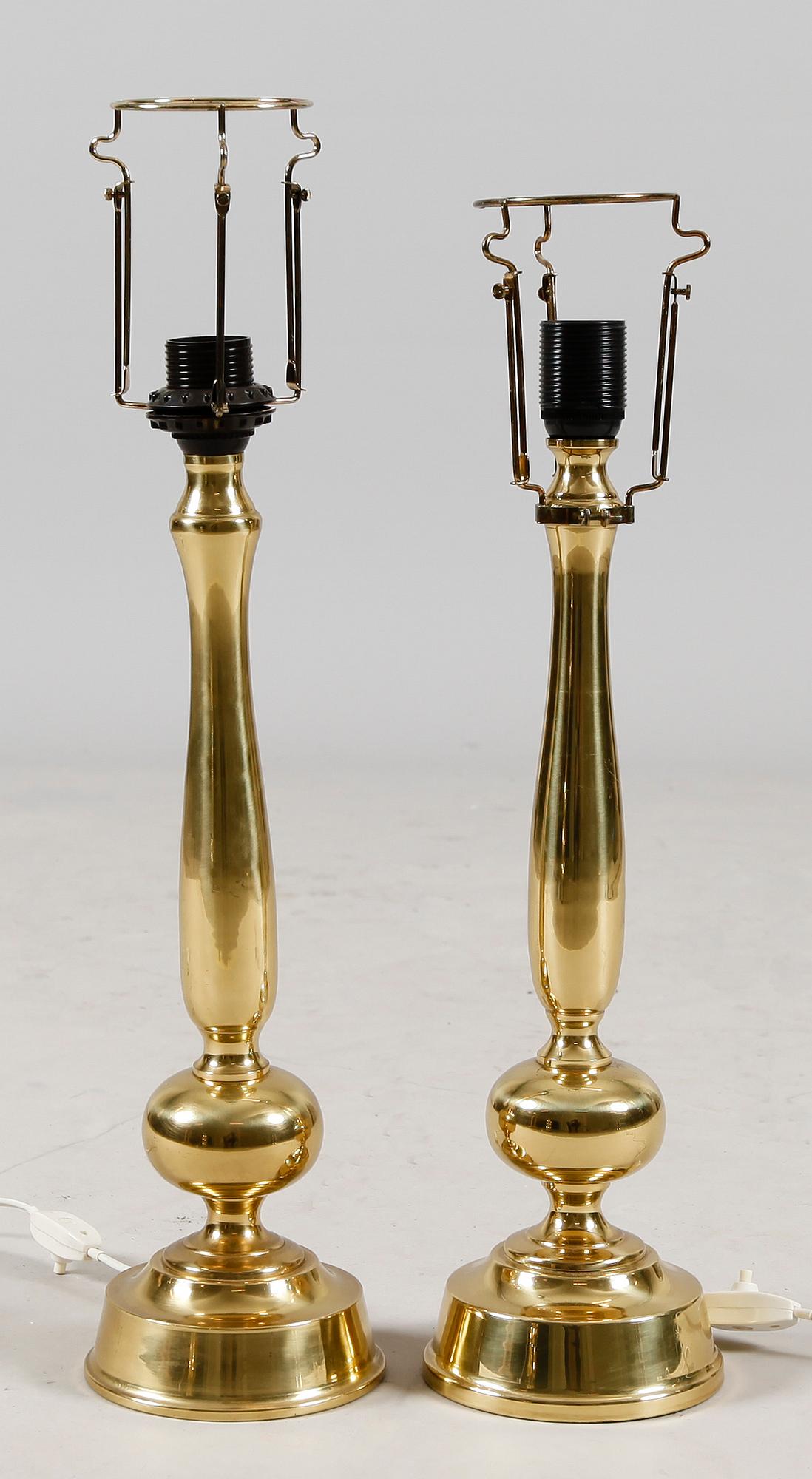 BORDSLAMPOR, 1 par, mässing, ENCO, nr 67, 1900-talets andra hälft.