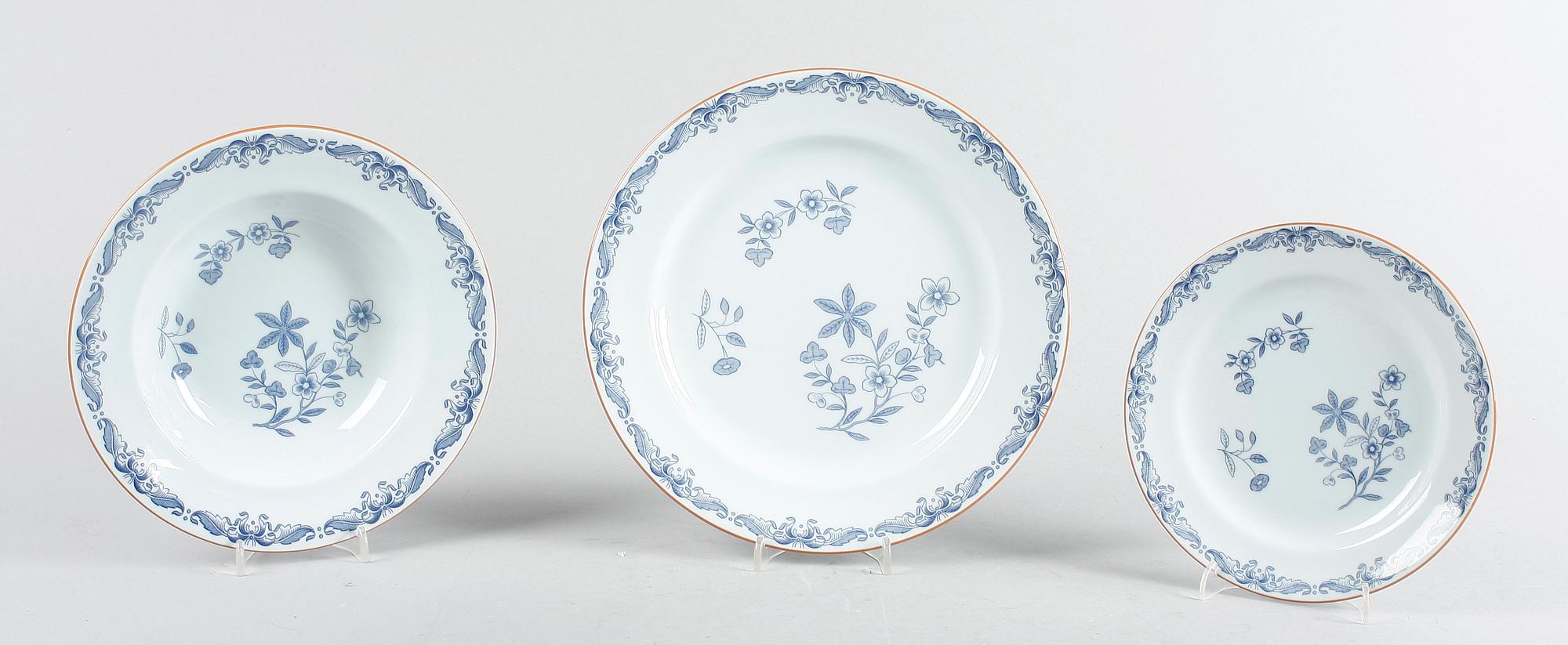 SERVISDELAR, 19 delar. Porslin, Rörstrand "Ostindia".