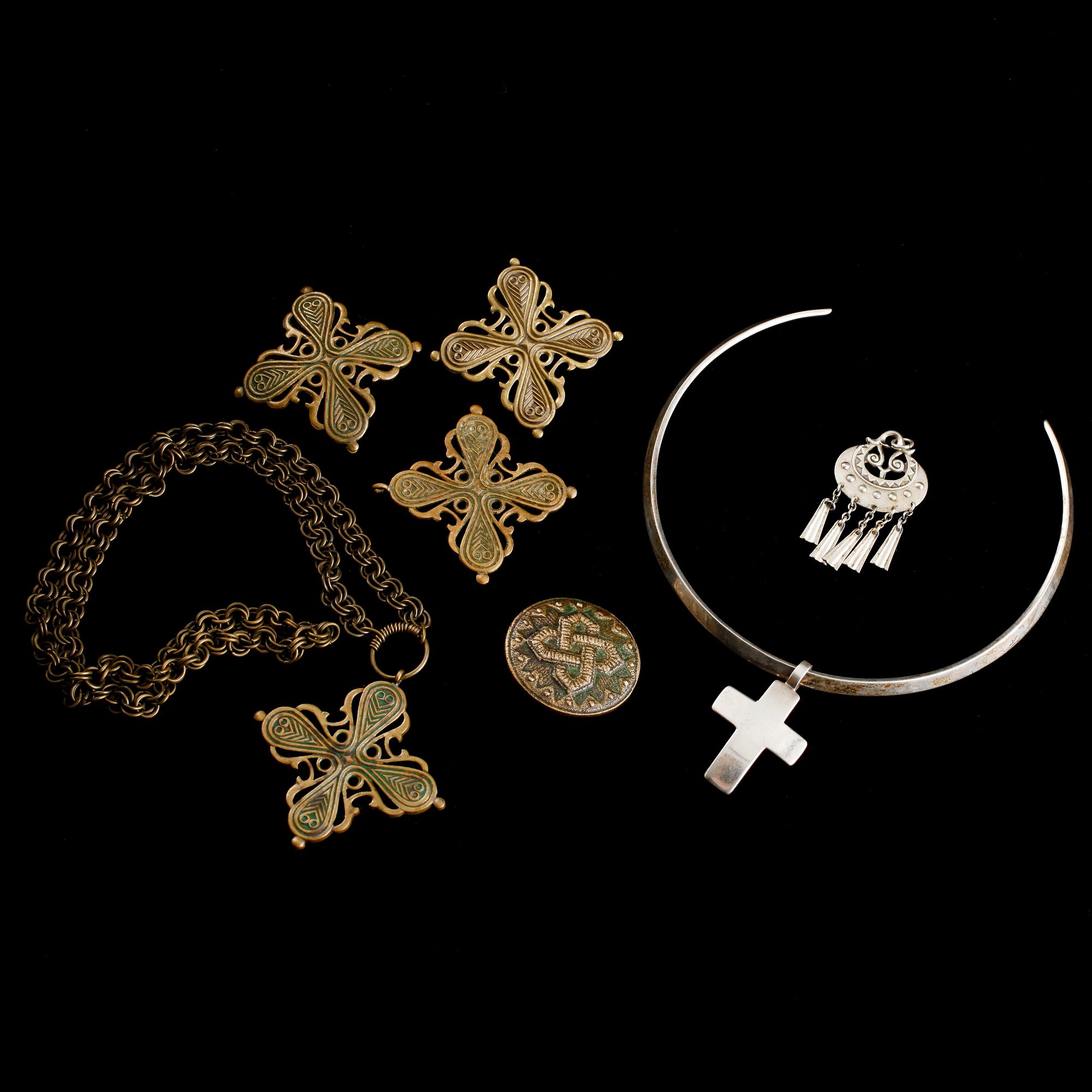 SAMLING SMYCKEN, 7 del, brons och silver, mestadels Kalevala, Finland.