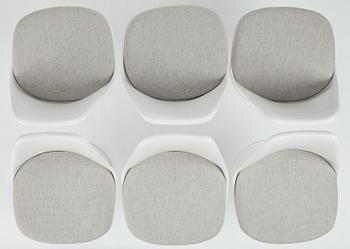 Eero Saarinen, a set of six "Tulip" chairs, Knoll Studio, 2010.