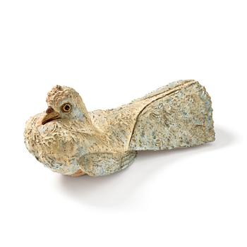 175. Tyra Lundgren, a chamotte stoneware sculpture of a bird, executed in her studio, Bredkvie, Gotland 1974.