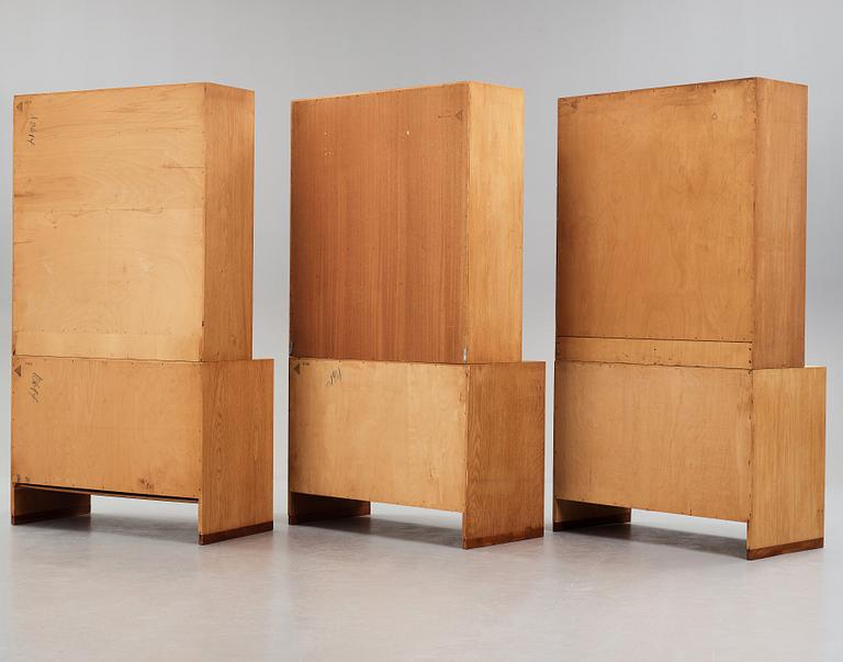 HANS J WEGNER, bokhyllor, tre sektioner, "RY8" Ry Møbler, Danmark 1950-tal.