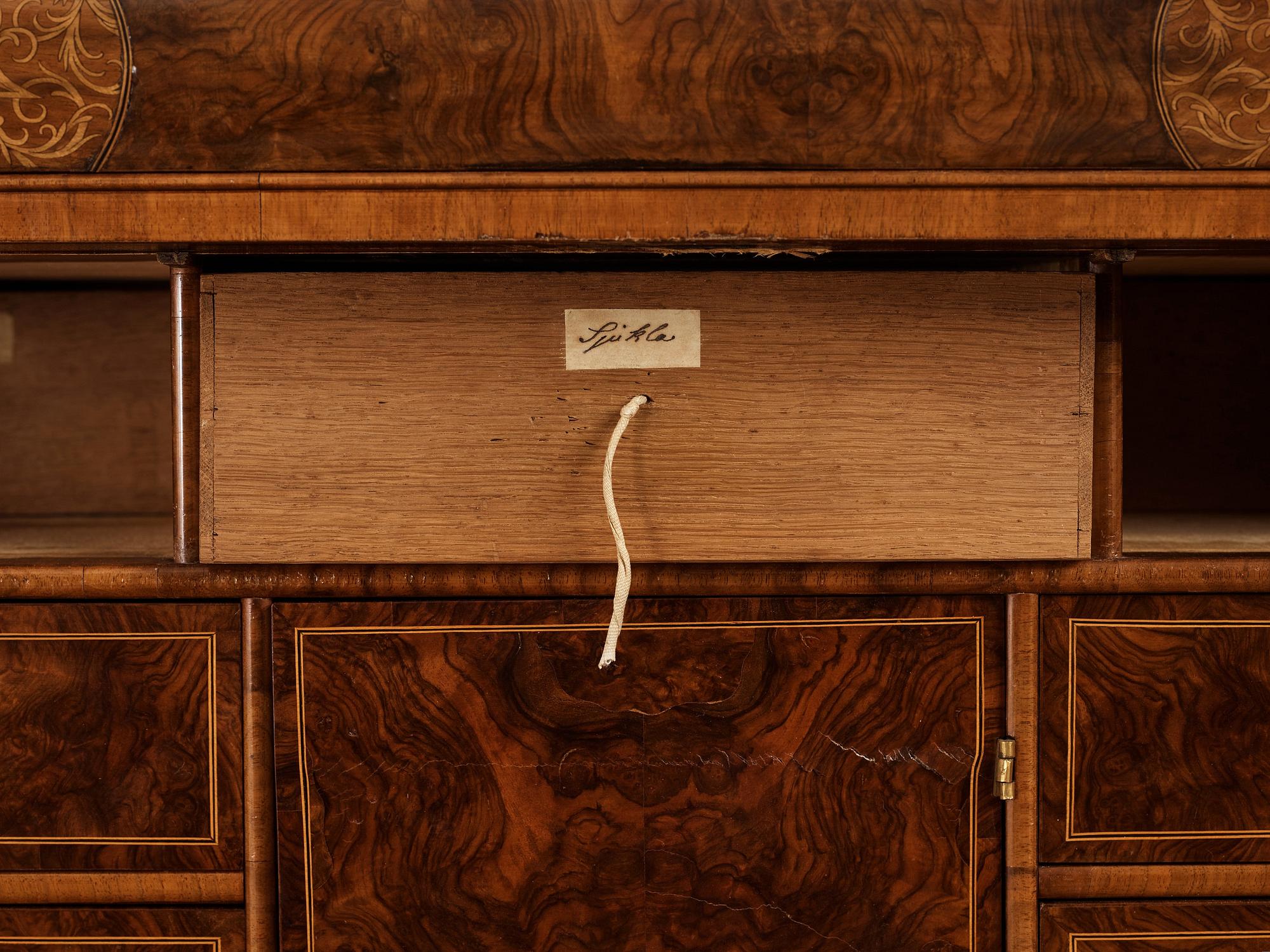 A English William and Mary (Baroque) secretaire.