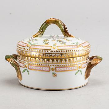 ROYAL COPENHAGEN, a "Flora Danica" porcelain sugar bowl.