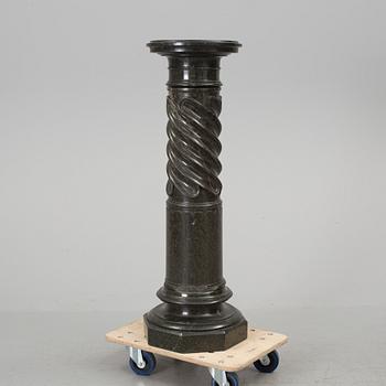 A MARBLE PEDESTAL, late 19th century.