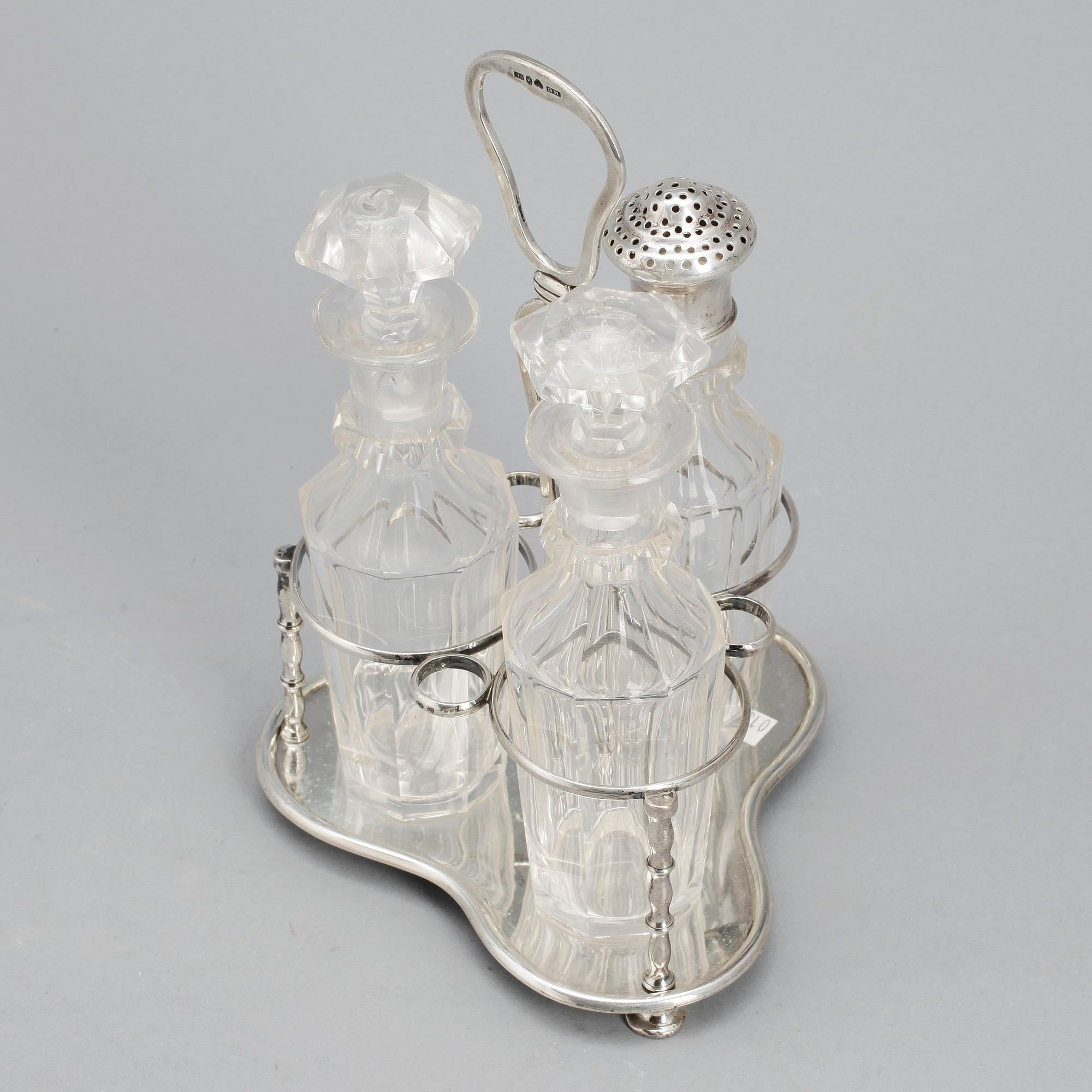 BORDSSURTOUT, silver, Gustaf Möllenborg, Stockholm, 1847. Ställets vikt ca 311g.