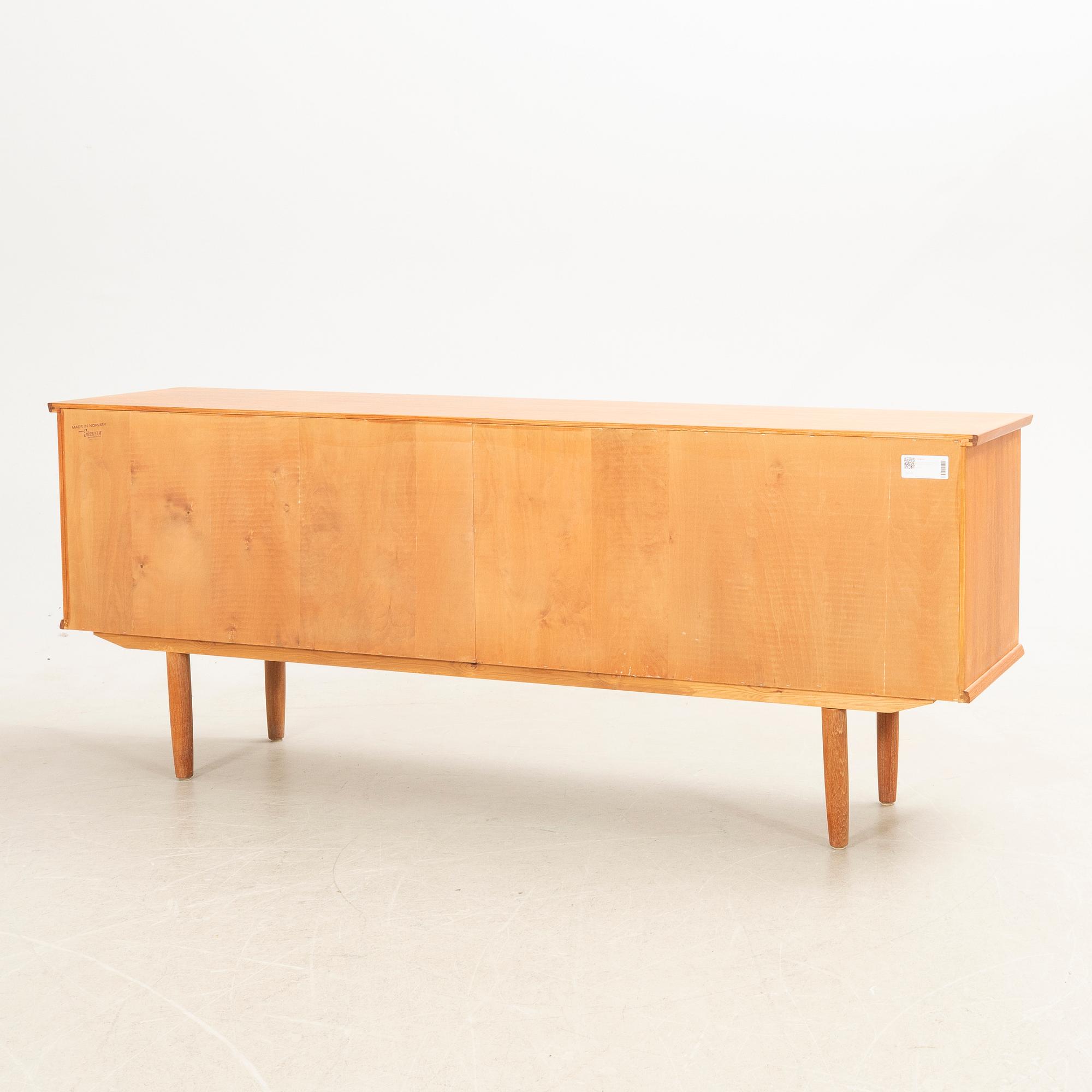 Sideboard, teakfanér. Bröderna Sörheim, Norge 1960-tal.
