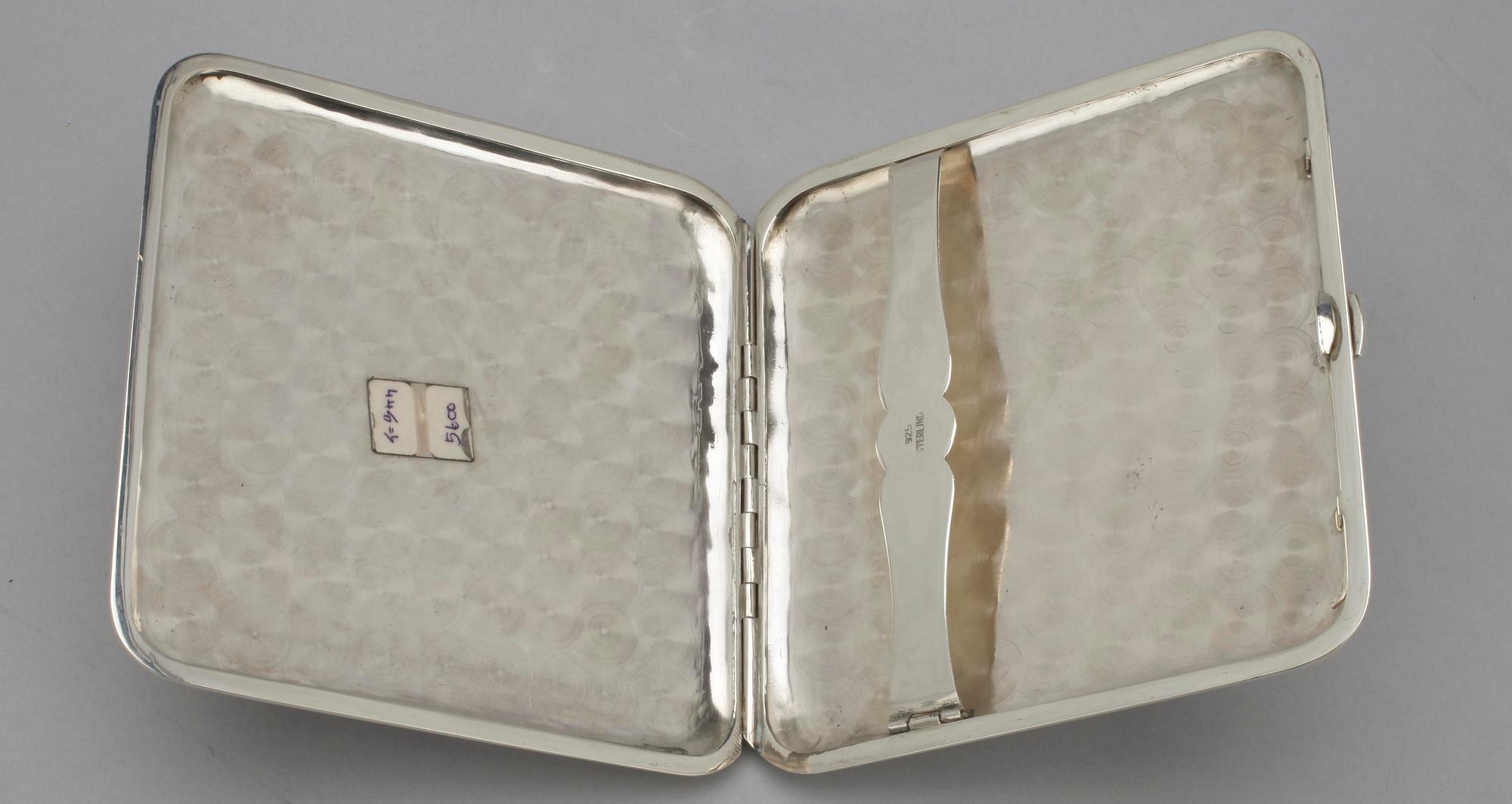 CIGARETTETUI, Thailand, sterling silver. Tot vikt. 136g.