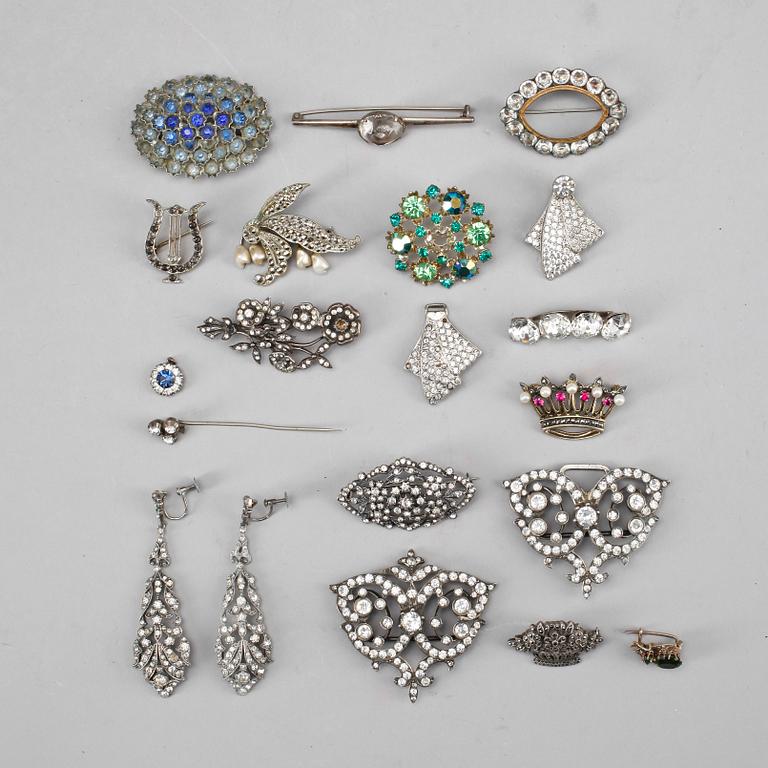 PARTI BIJOUTERIER, 17 delar, bla silver och paste, Nordiska Kompaniet, 1800-1900-tal.