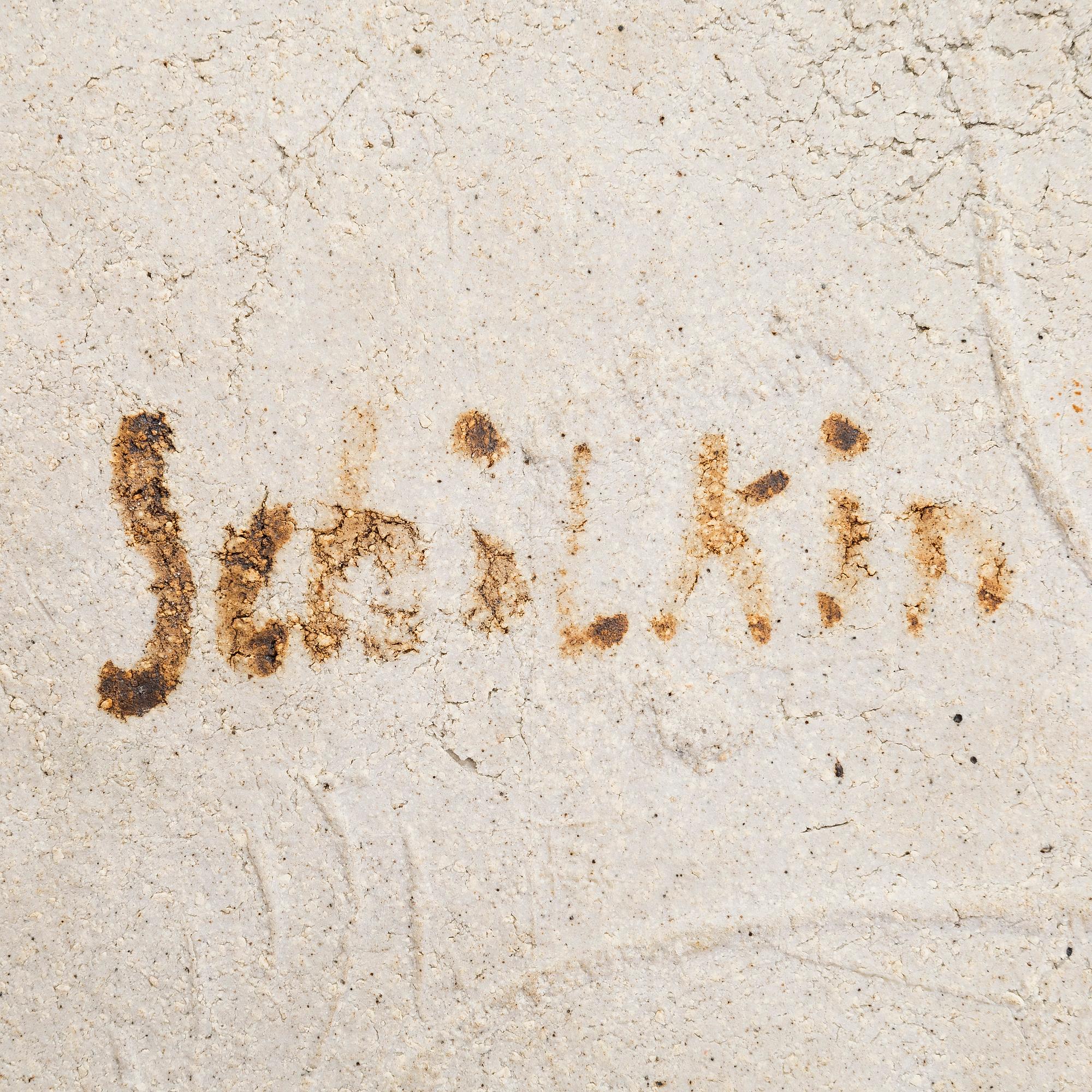 Michael Schilkin, relief, stengods, signerad Schilkin.