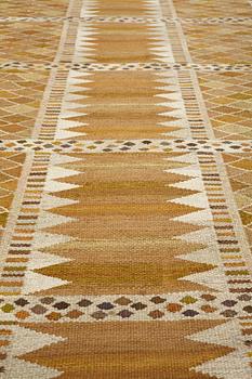 Marianne Richter, matto, "Josefina ljusbrun", tapestry weave, ca 303-305 x 230-235 cm, signed AB MMF MR.