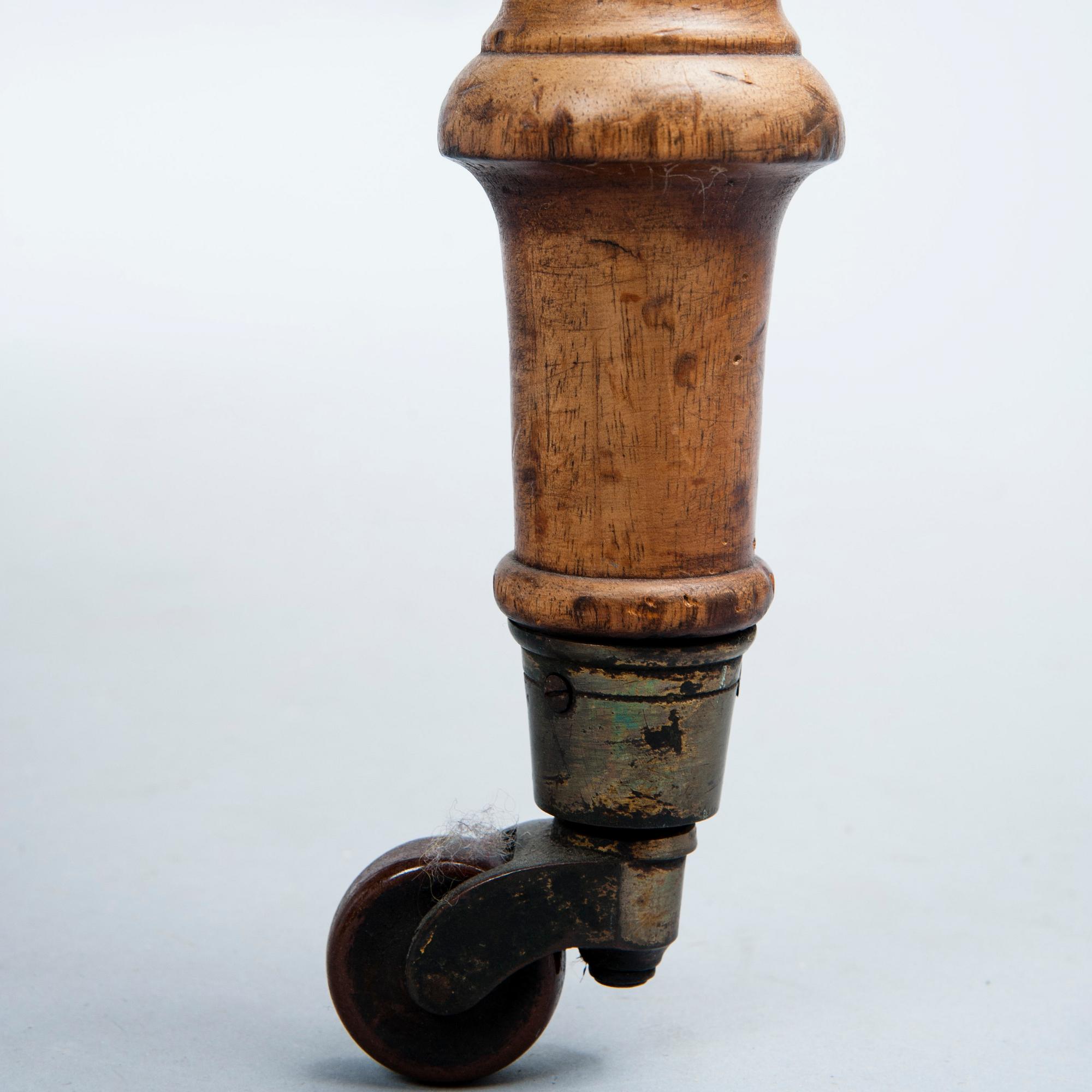 SKRIVBORD, England 1800-talets slut.