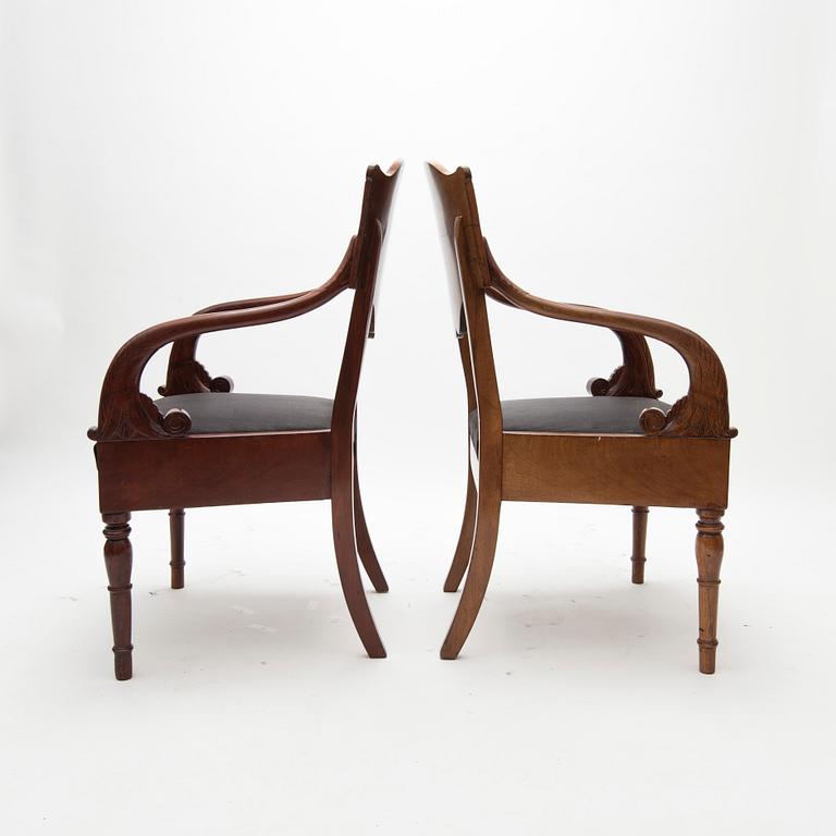 KARMSTOLAR, ett par, biedermeier, Ryssland 1800-talets mitt.