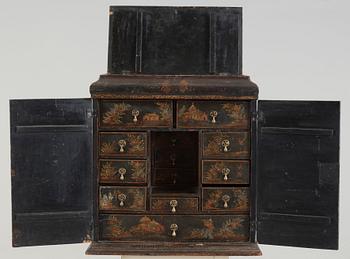 KABINETTSKÅP. Senbarock, 1700-tal.