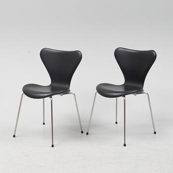 Arne Jacobsen, stolar, 7 st, Republic of Fritz Hansen, 2000-tal.