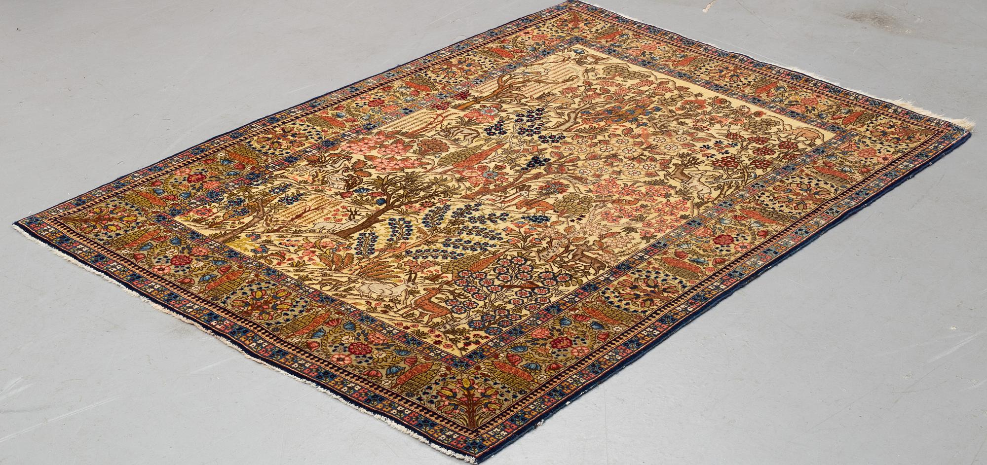 Matto, semi-antique Kashan, probably, ca 192 x 134 cm.