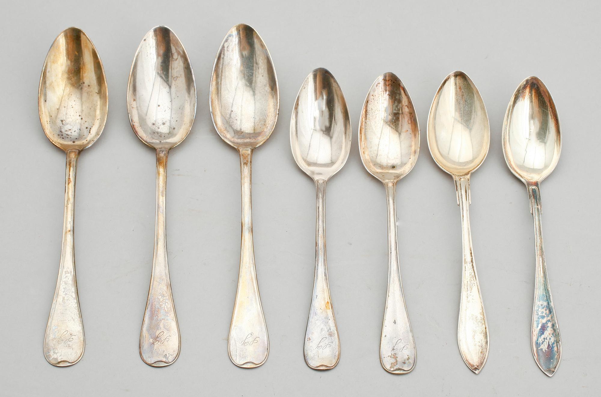 SKEDAR, 7 st (5+2), silver, svenska stämplar, 1900-talets mitt. Vikt ca 363 g.