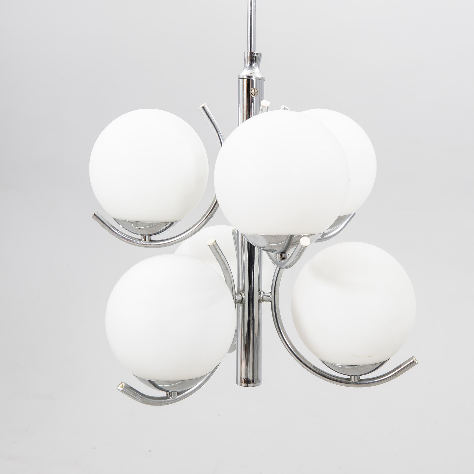 An Art Deco style ceiling pendant 21st  century.