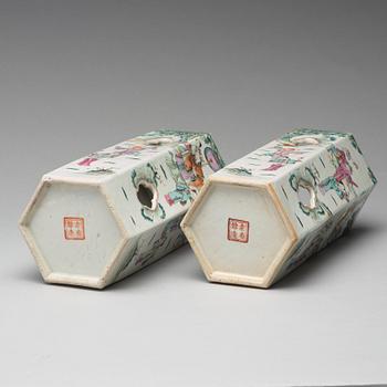 A set of two of famille rose lanterns/hat stands, Qing dynasty, late 19th Century.