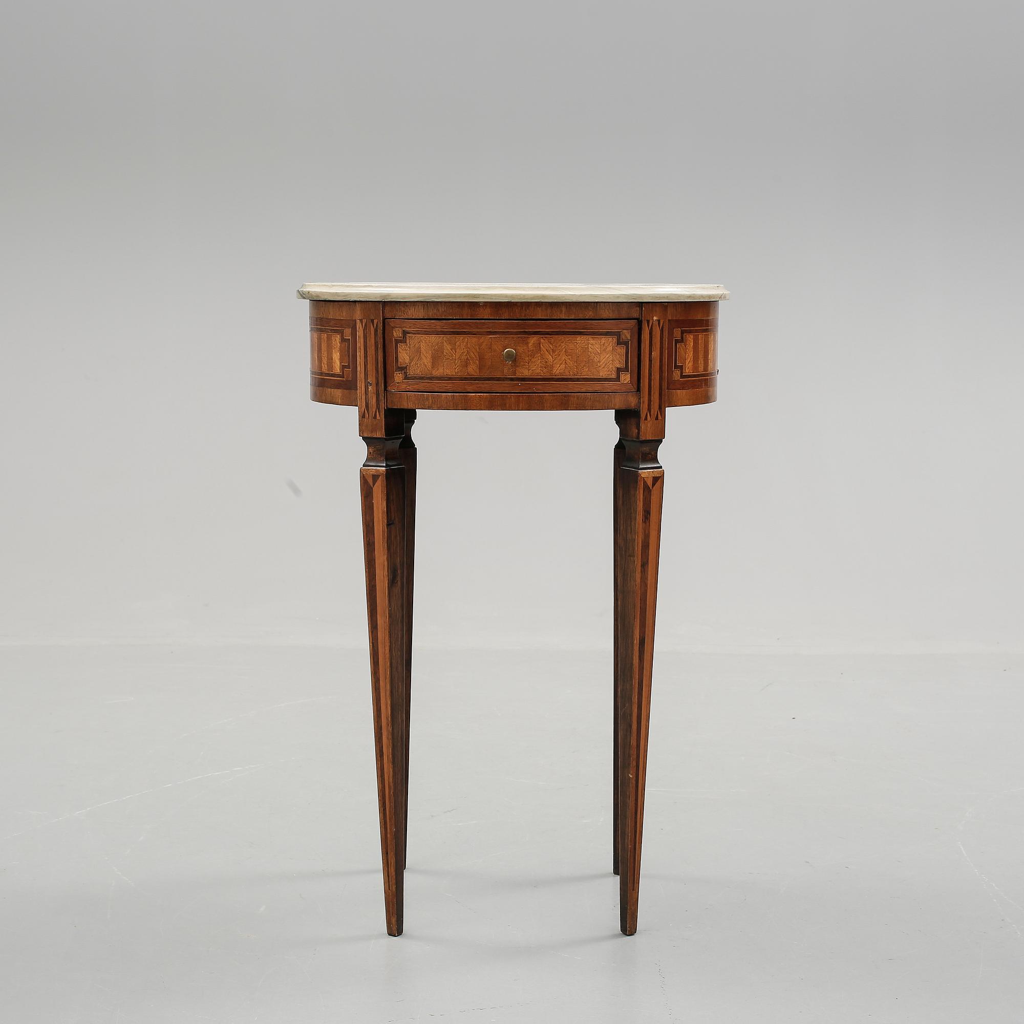LAMPBORD, Louis XVI-stil, 1900-tal.