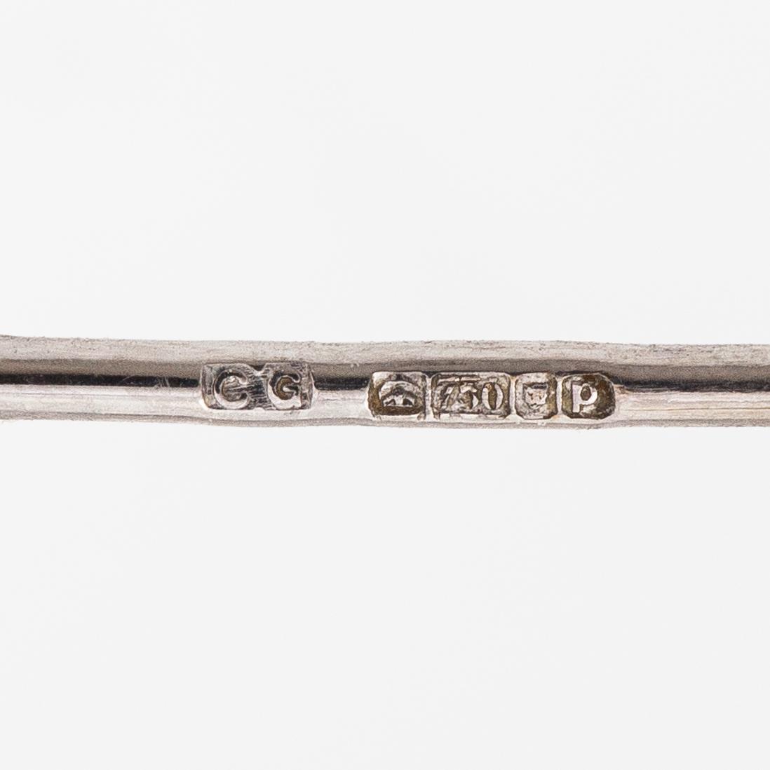 Cassandra Goad, A pair of 18K and 9K white gold earrings with diamonds ca. 0.80 ct in total.