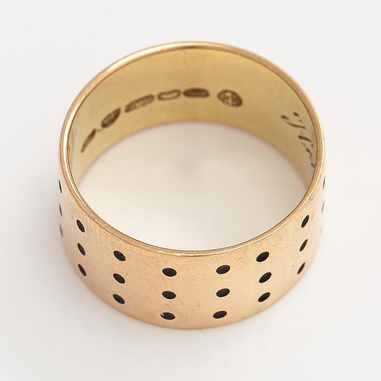Kalevala Koru, ring, "Kaira", 14K gold, Helsinki 1960.
