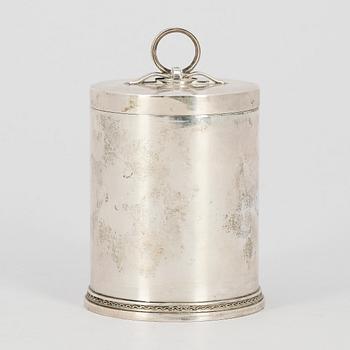 TOBAKSBURK, silver, Borgila, Stockholm, 1941. Tot vikt ca 258 g.