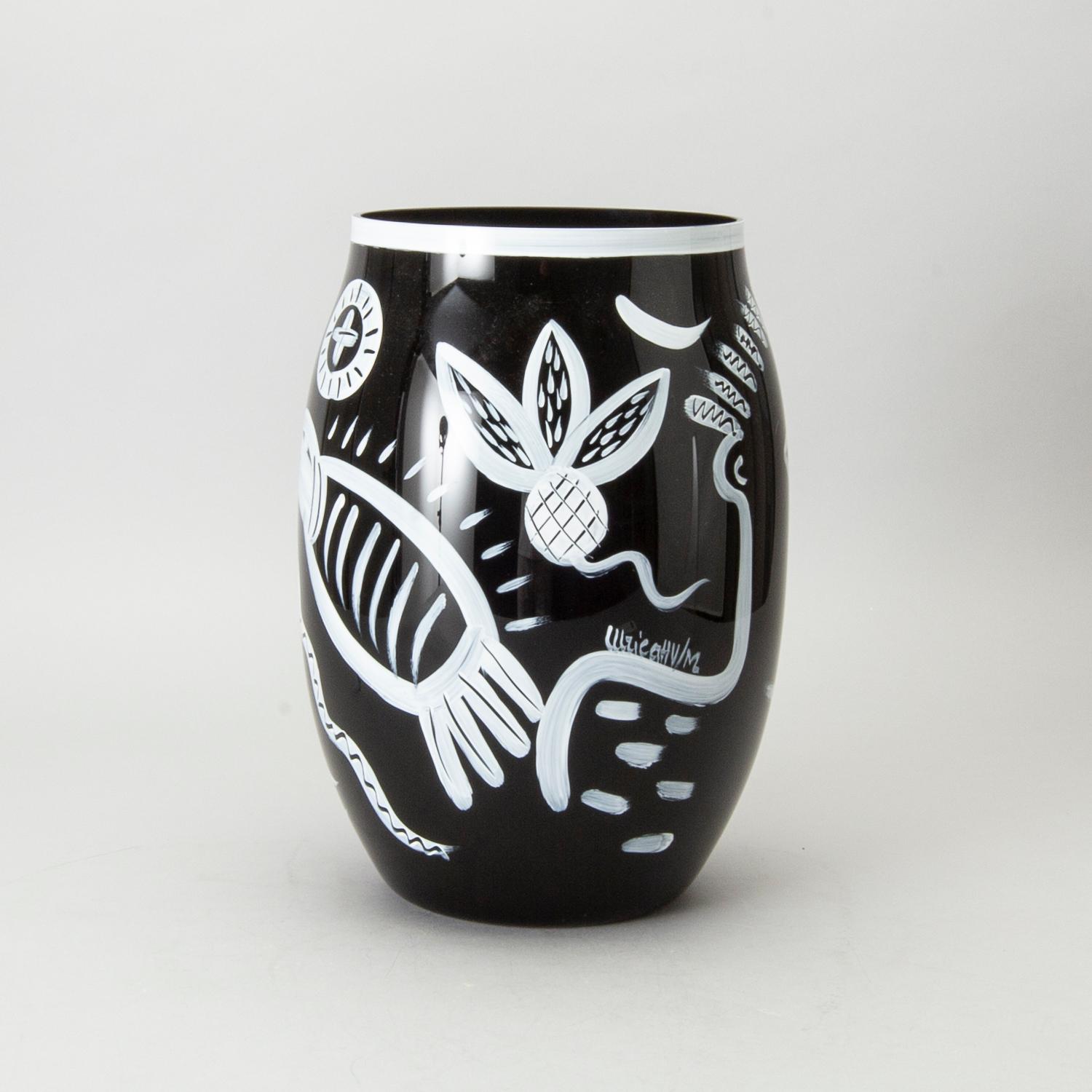 ULRICA HYDMAN-VALLIEN, a signed Kosta Boda glass vase.
