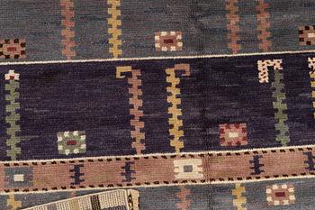 Märta Måås-Fjetterström, a carpet, "Ståndaren", knotted pile, ca 248 x 193 cm, signed AB MMF.