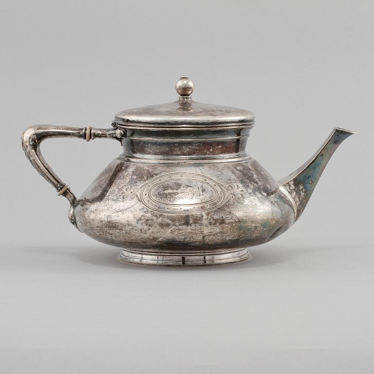 KANNA, silver, kontrollstämpel Simon Groth, Köpenhamn, 1878, vikt 750 g.