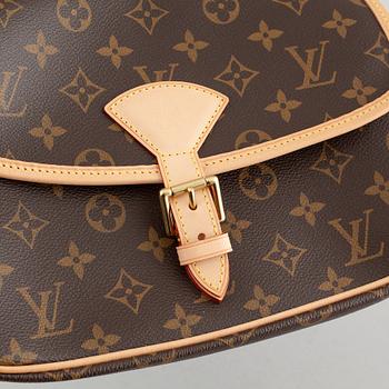 LOUIS VUITTON,