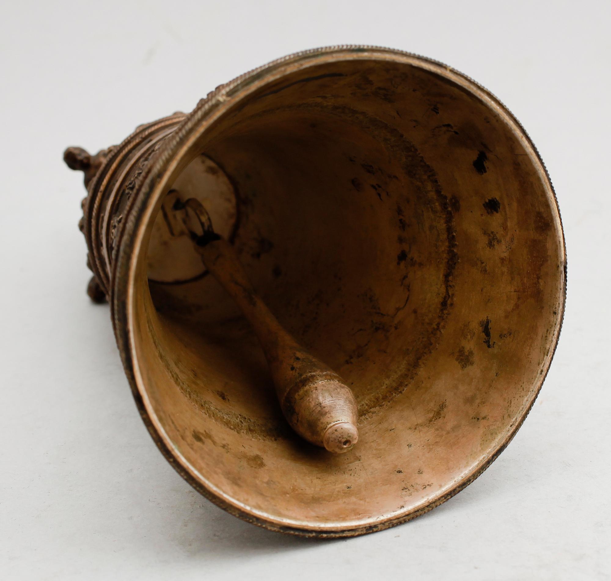 BORDSKLOCKA, brons, 1800-/1900-tal.