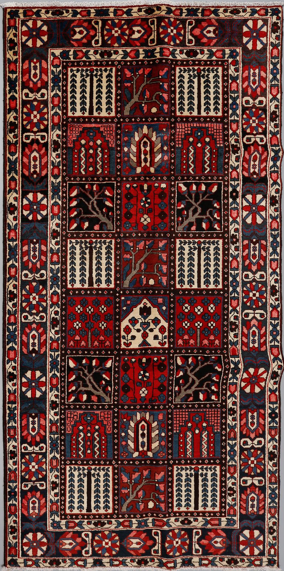 MATTA, Bachtiari, sent 1900-tal, ca 320x160 cm.